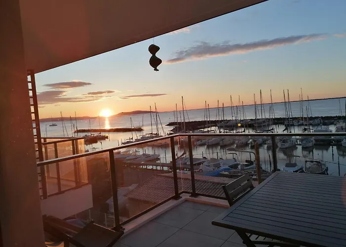 Standing Vue Etang De Thau *